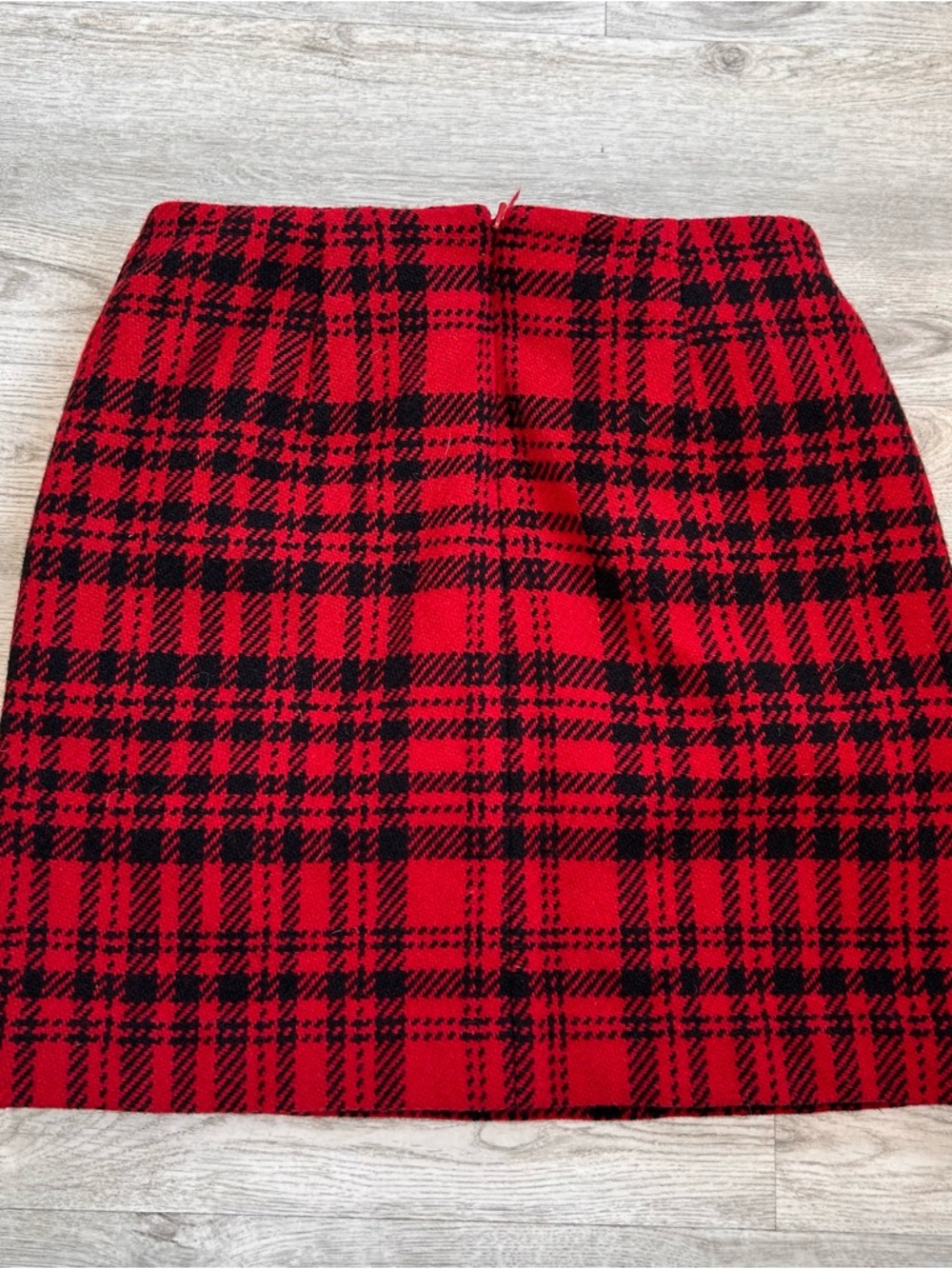VtG Eddie Bauer Wool Tartan Plaid Skirt Women 10 Red Cottage Grunge Goth Classic - Picture 7 of 7